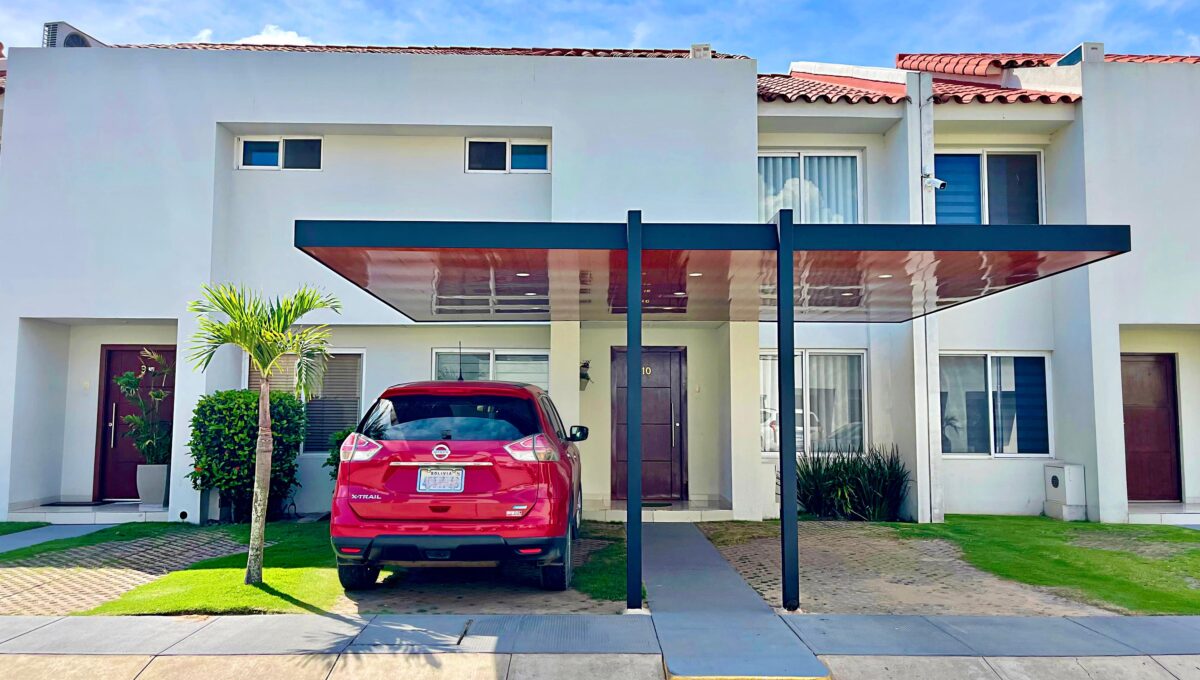 2d14c183-64fe-41c3-a101-825b4acb6590